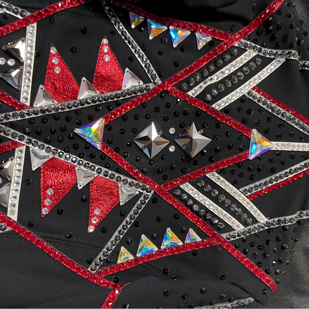 Youth Black and Red Embellished showmanship Jacket - Picture 10 of 11